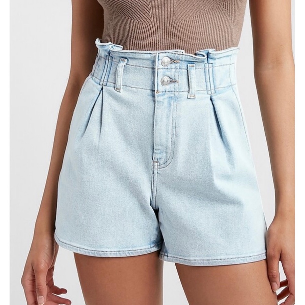 Paperbag denim shorts